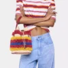 Raffia-bucketbag