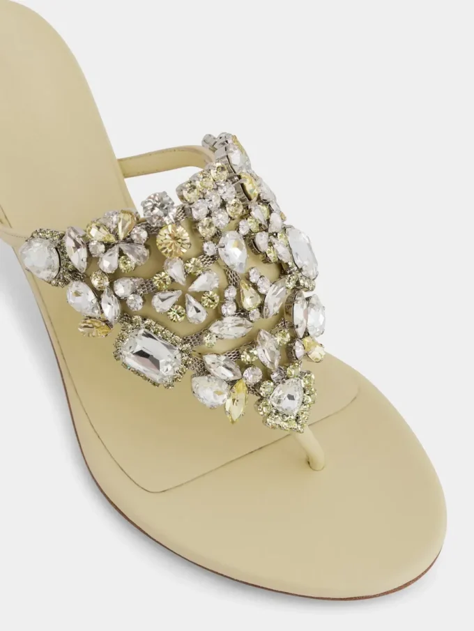 Sandaler med lav hæl og strass