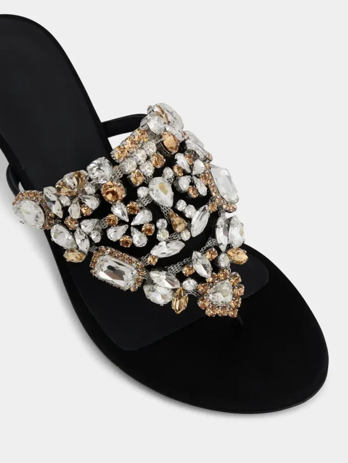 Sandaler med lav hæl og strass