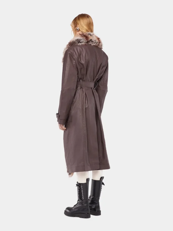 Trenchcoat med imiteret pelskant